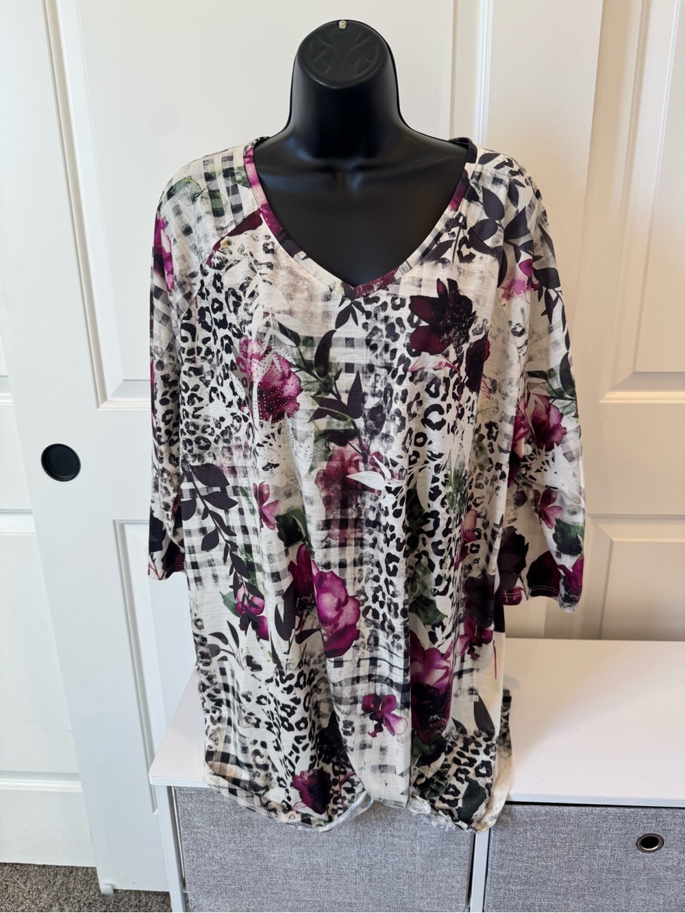 Avenue Floral & Leopard V-Neck Tunic in Cream and Plum